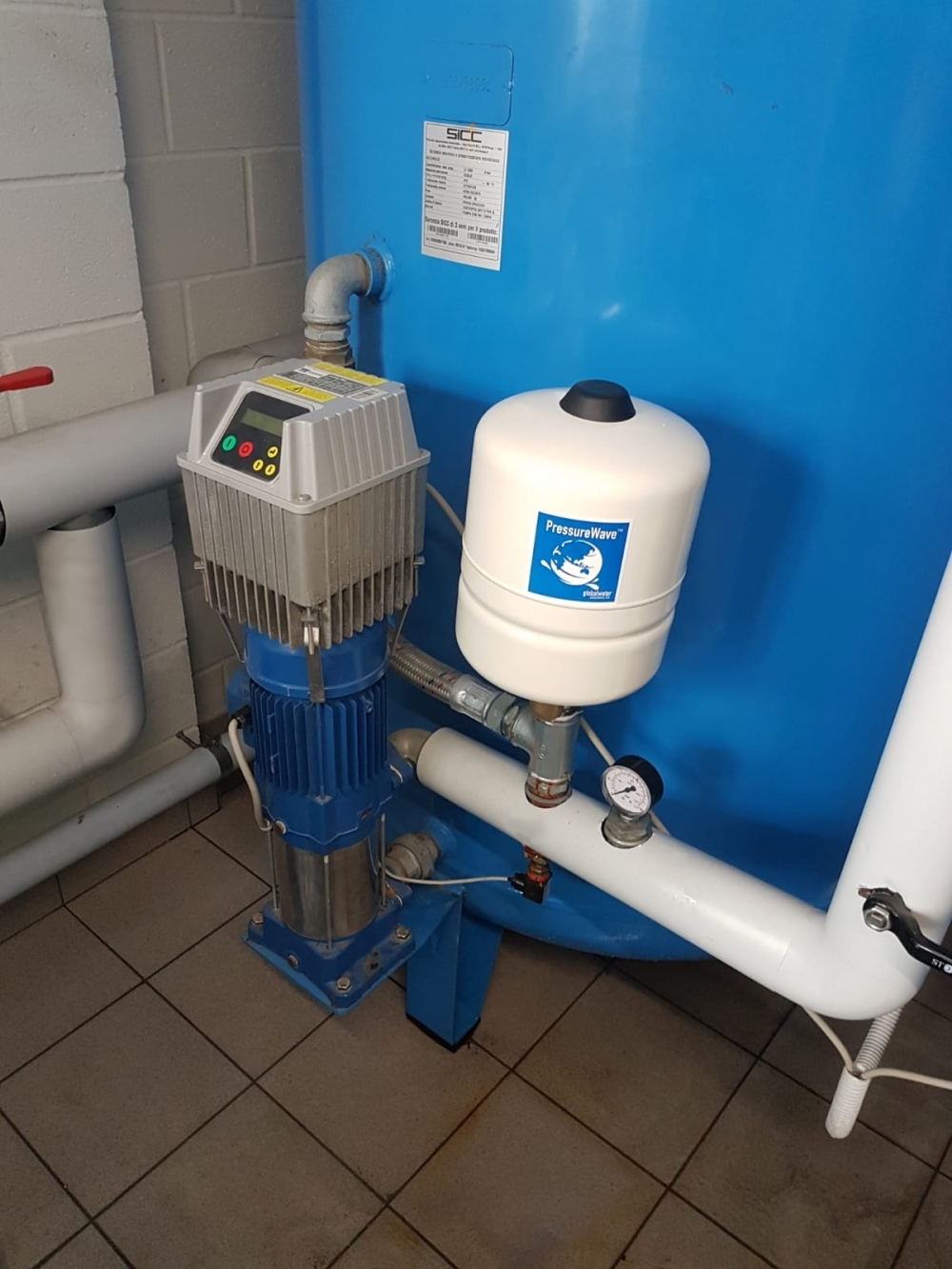 PRESSURIZZAZIONE-LOCALI AUTOCLAVI-TRATTAMENTO ACQUA - casellatermoidraulica